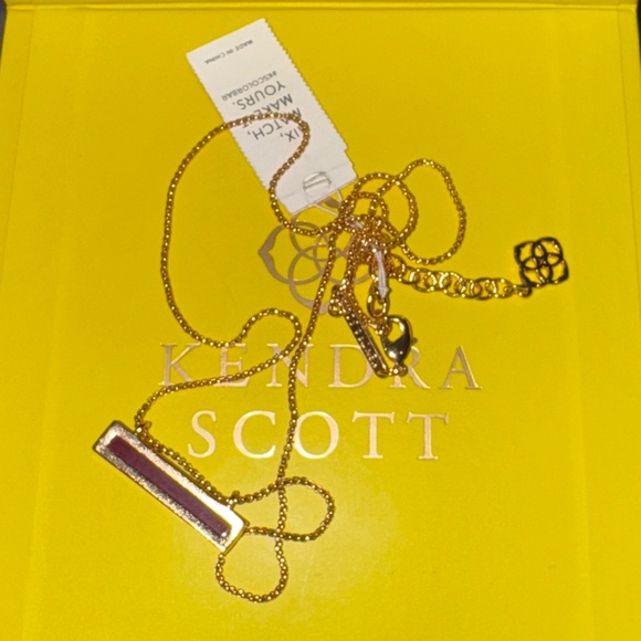 ‘Vintage’ Kendra Scott Leanor Bar Necklace Red Maroon Jade 14k Rose Gold - Picture 8 of 11